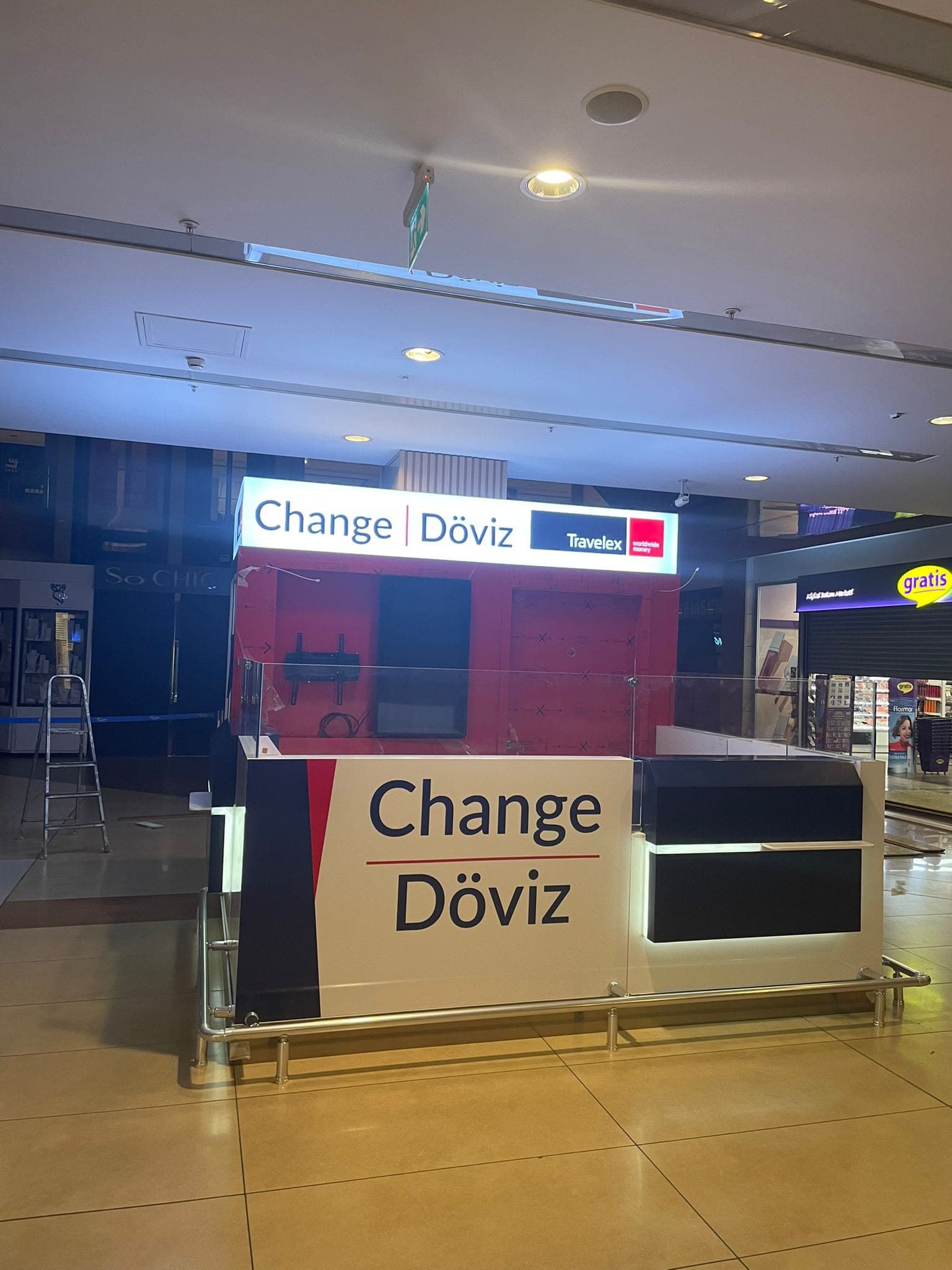 Kadıköy AVM İçi Lightbox Galeri 2